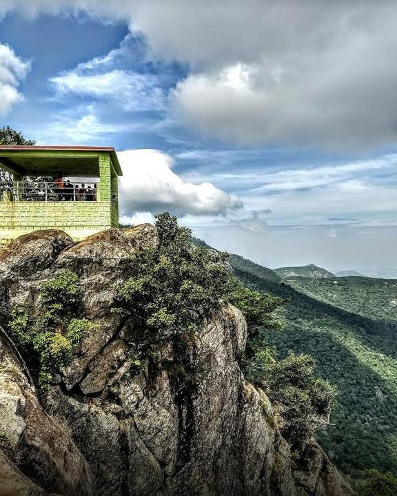 Karadiyur Viewpoint - Tourist place in Yercaud